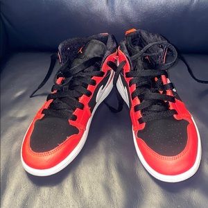Youth Jordan 1s